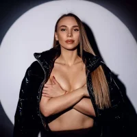 KellyRox's Profile Pic