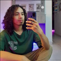 Alexis2106_'s Profile Pic