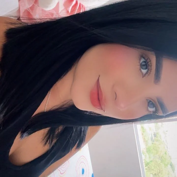 Mia_black20