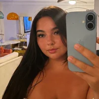 StellaaTaylor's Avatar Pic