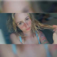 tinyhottie69's Profile Pic