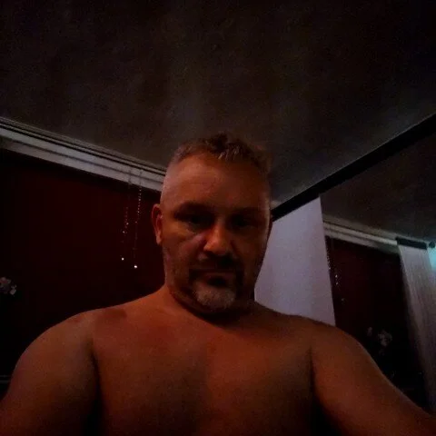Robertttttooooi profile photo