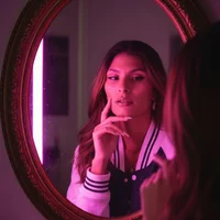 VioletaMarcelli 头像图片