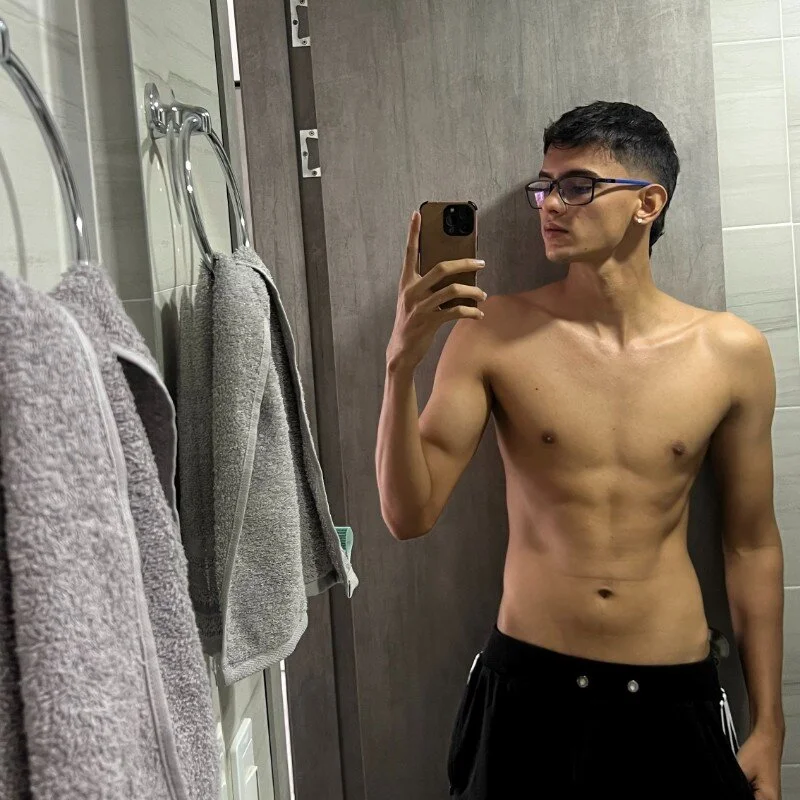 darksk1in profile photo