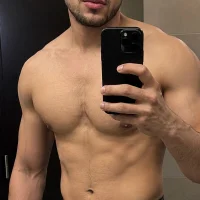 Maxwithsexybody Adlı Modelin Avatarı