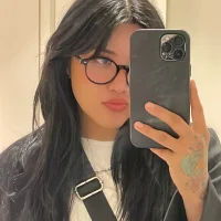 ninabrookes's Profile Pic