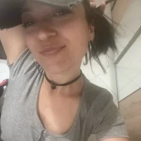 Scarlettona98's Profile Pic