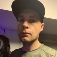 lazybonezz profiképe