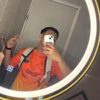 Slika avatara modela iLxgendVicky