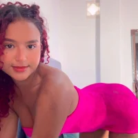 รูปอวาตาร์ของ Sophiee_Velvet