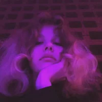 VivianConny's Profile Pic