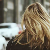 AnissaKate_x Φωτ, Προφίλ