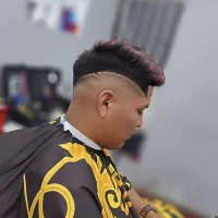 Lobitoferoz12 Φωτ, Προφίλ