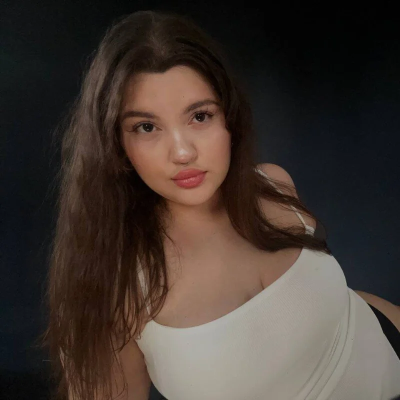 EmilyHude_