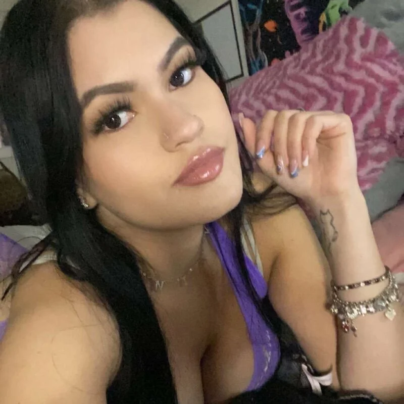 nikkikittyx3 profile photo