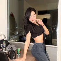 ArielSweet_'s Profile Pic