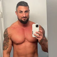 TallMuscularStud's Profile Pic