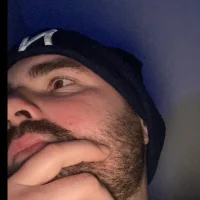 KrisRoni's Profile Pic