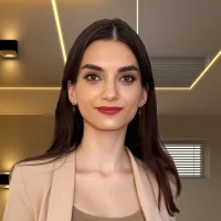 LynetteHallock's Profile Pic