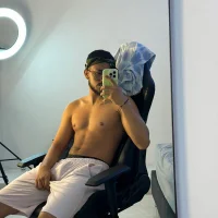 Xliano's Profile Pic