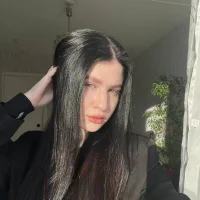 LynneDenley's Profile Pic