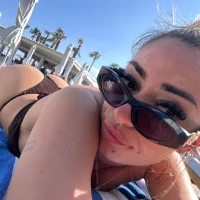 cherrybunnyyy's Avatar Pic