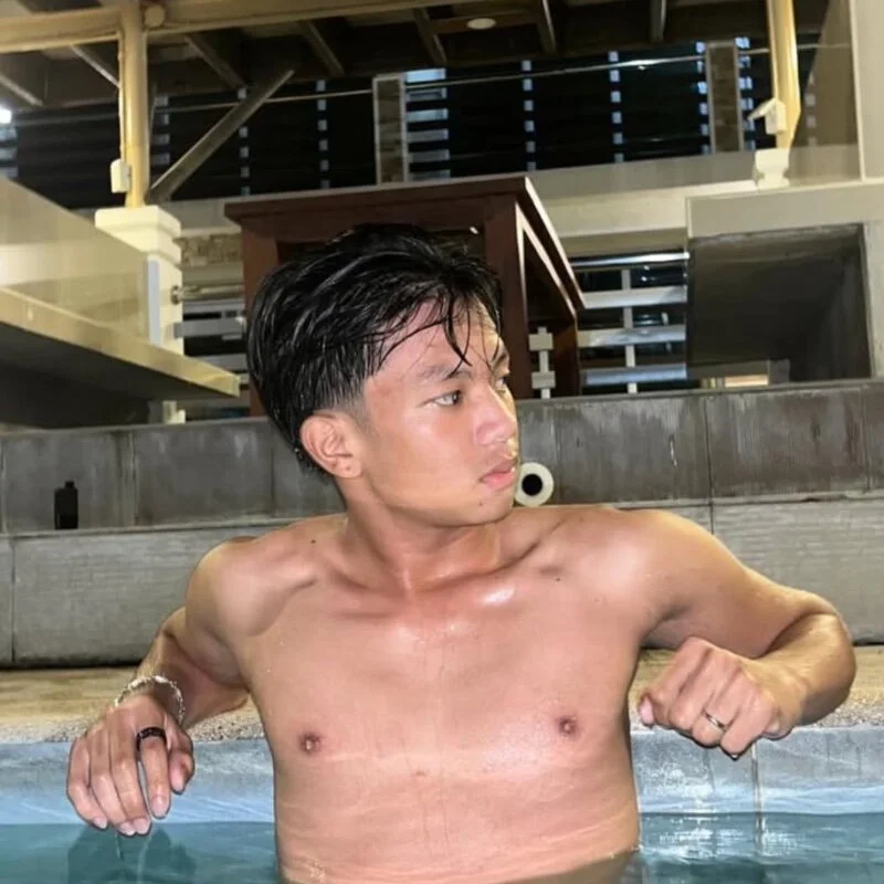 cuteasiantwink19 profile photo