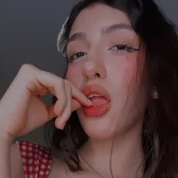 Emily-hottson: изображение аватарки