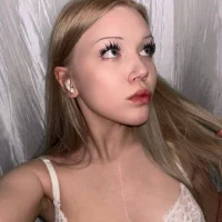 ChloeWhite 头像图片