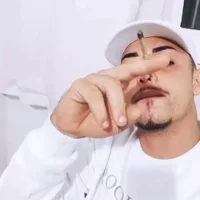 Alesroccha's Profile Pic