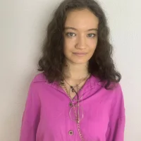 Gambar Profil LoryYoung