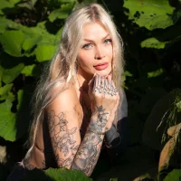 henriettex's Profile Pic