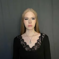 AlinaSeaney's Profile Pic