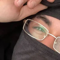 putitinmyface2's Avatar Pic