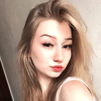 Riri_Rose's Profile Pic