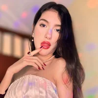 Emily-hottson's Avatar Pic