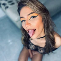 VeronicaFire_ 的個人資料圖片