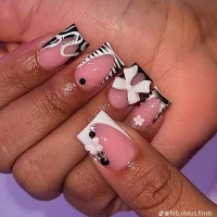 alliaaliyah's Profile Pic