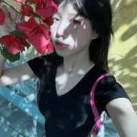 Ảnh đại diện của Aimee-05