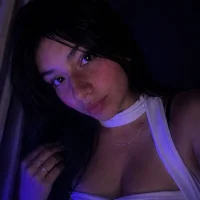 AnnyRosse_699's Avatar Pic
