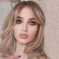 SofiaRici's Avatar Pic