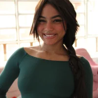 candy-paris Adlı Modelin Avatarı