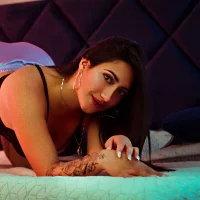 Arianacollinss фото профиля