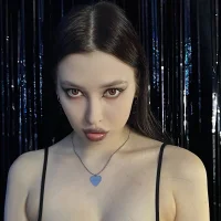 lara_croftt's Profile Pic