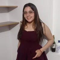 Gambar Profil Zoe_Desire_Rs