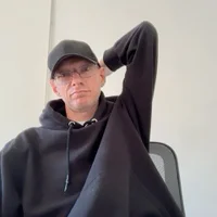 Edward28o's Profile Pic