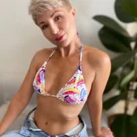 Slika avatara modela Redhotline