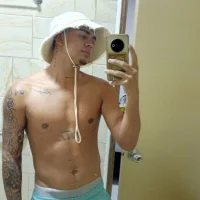 Helmerhot04's Profile Pic