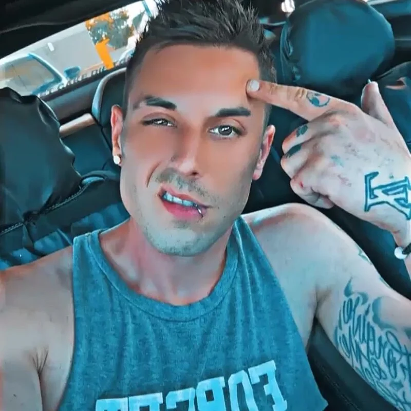 thatdude9_9_9 profile photo