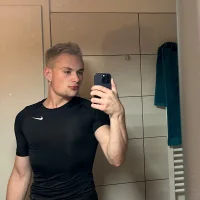 sernikm's Profile Pic
